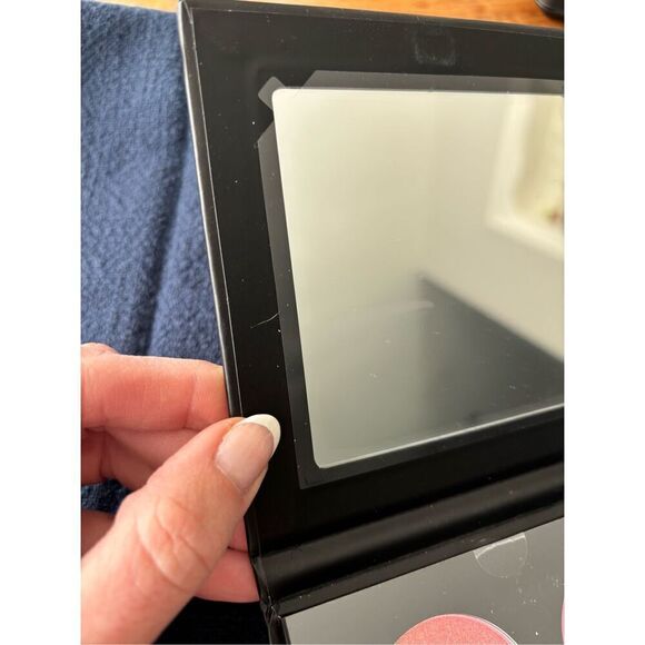 Brand New Mischo Beauty Women's Limited Edition Four Color Blush Palette - Picture 2 of 5